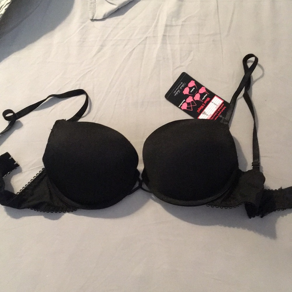 BNWT 36C push up bra